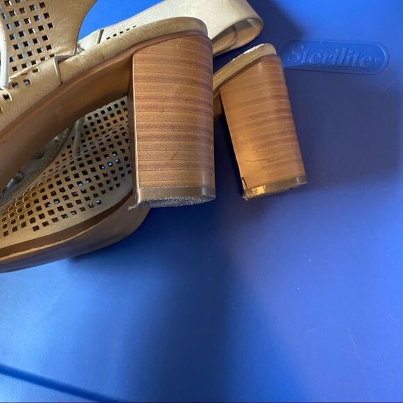 CALL It Spring Lace Open Toe High Heel Tan Sandals - Picture 7 of 13